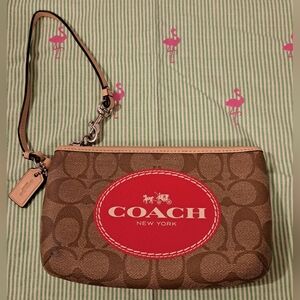 NWOT Y2K Coach Tan Horse & Carriage Casual Everyday Wristlet Clutch Purse Bag